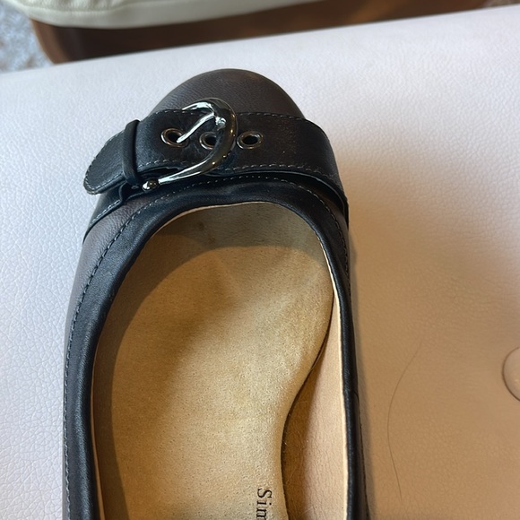 SOFTSPOTS Women’s Flats - Size 8.5M - Picture 4 of 5
